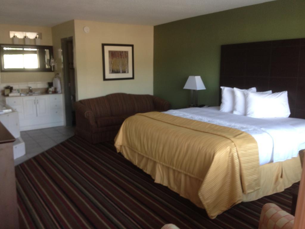 Quality Inn & Suites Horse Cave Exterior foto